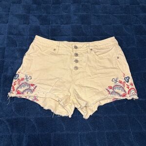 Shyanne Women Cream Embroidered Americana Mid Rise Western Shorts
